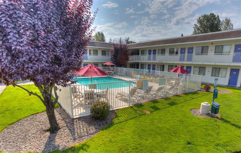 Motel 6-Troutdale, Or - Portland East Exterior photo