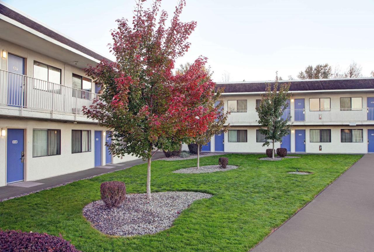 Motel 6-Troutdale, Or - Portland East Exterior photo