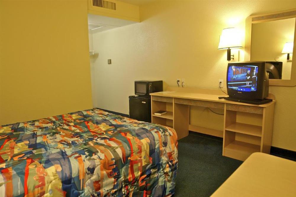 Motel 6-Troutdale, Or - Portland East Room photo